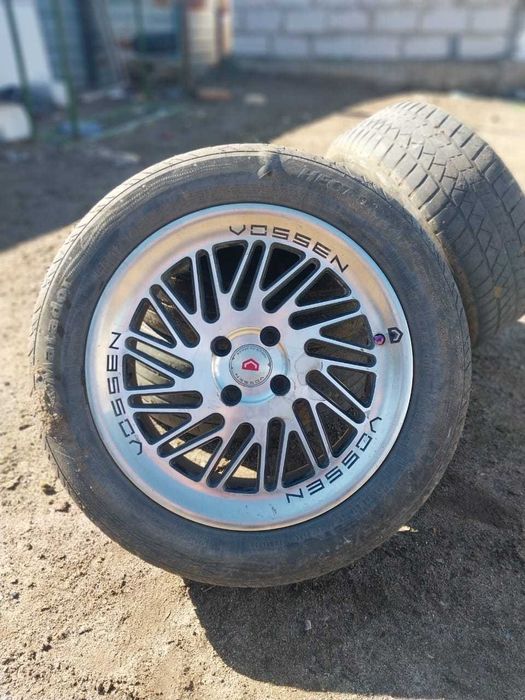 Легкосплавный диск Vossen