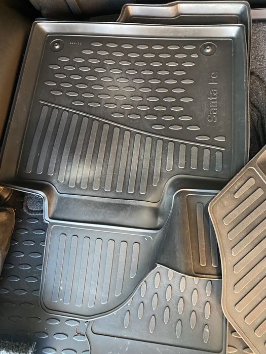 Полики Сантафе