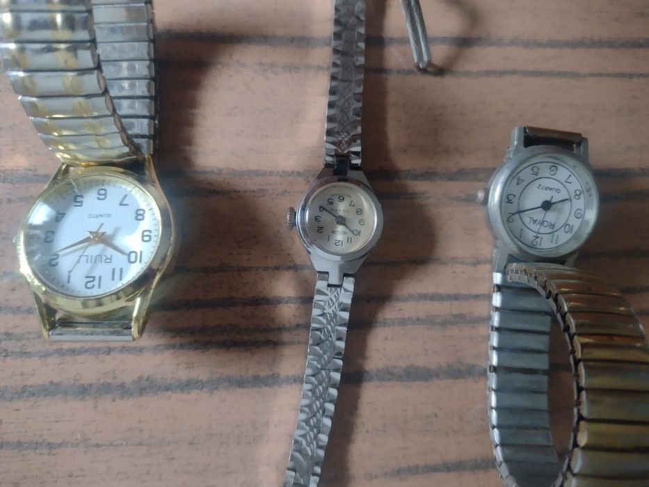 Vânzare 3 ceasuri de mana