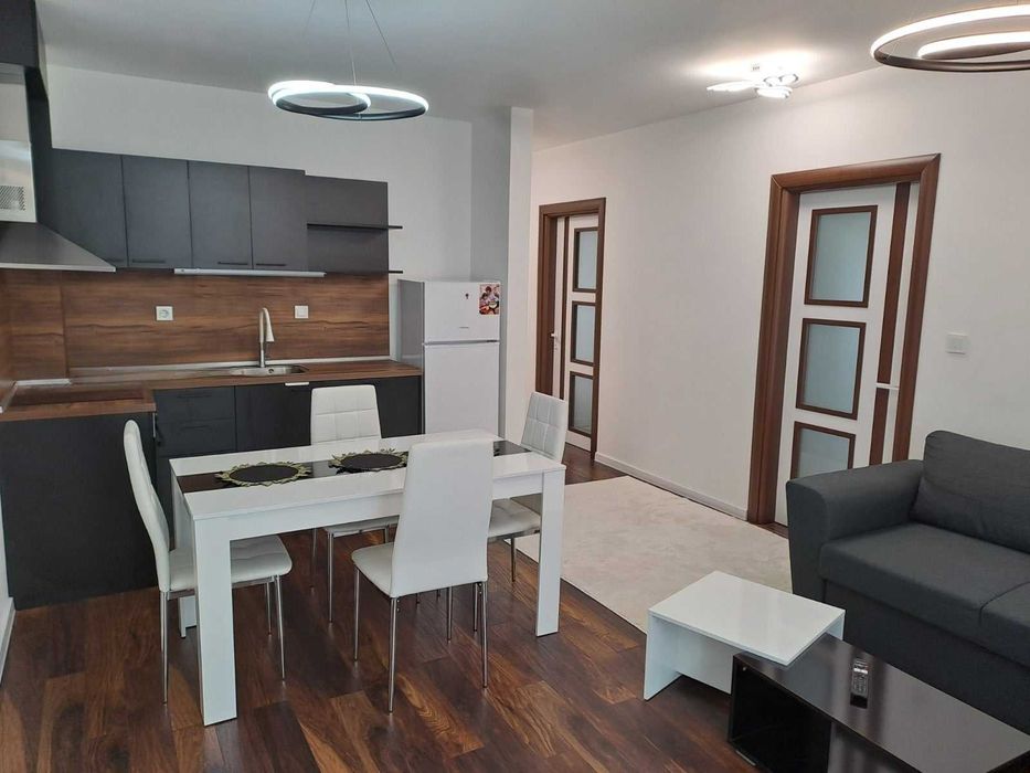 Дава се под наем Тристаен апартамент в София, Обеля - 80 кв.м за 612 € - Снимка #1