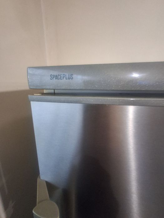 Хладилник Elektrolux. Инокс.