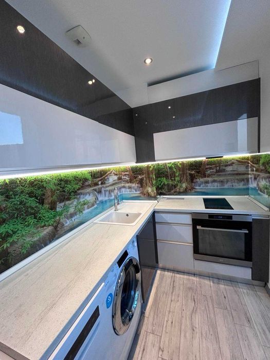 Тристаен обзаведен апартамент Младост 1-Касабова