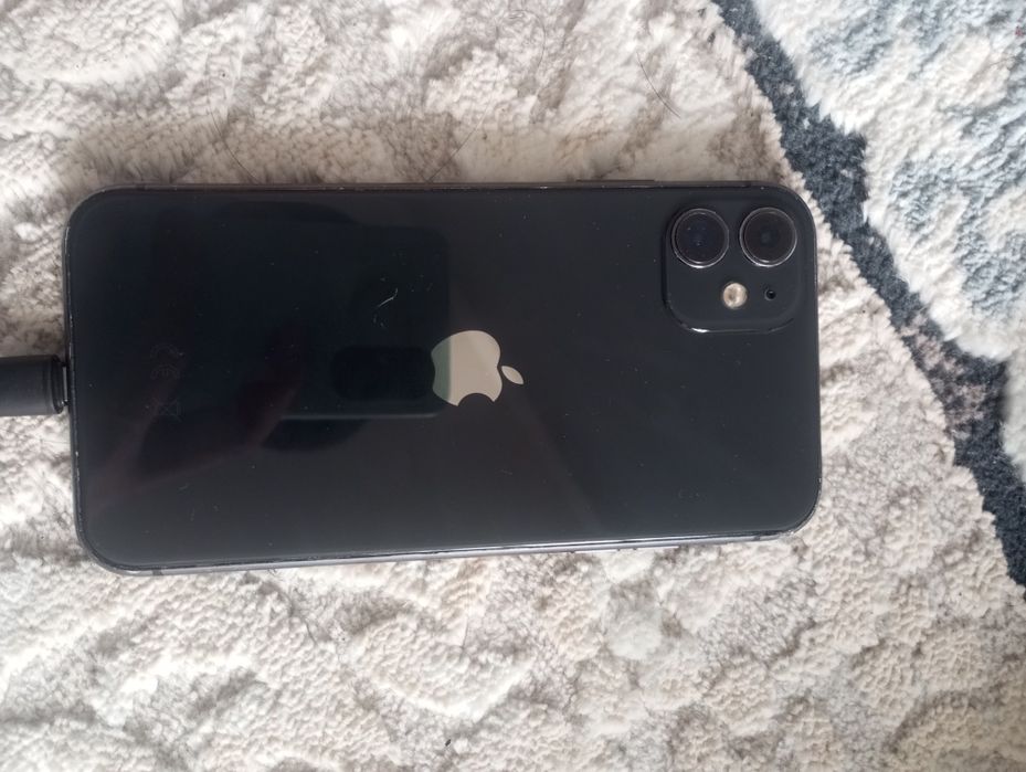Продам iPhone 11 64 gb