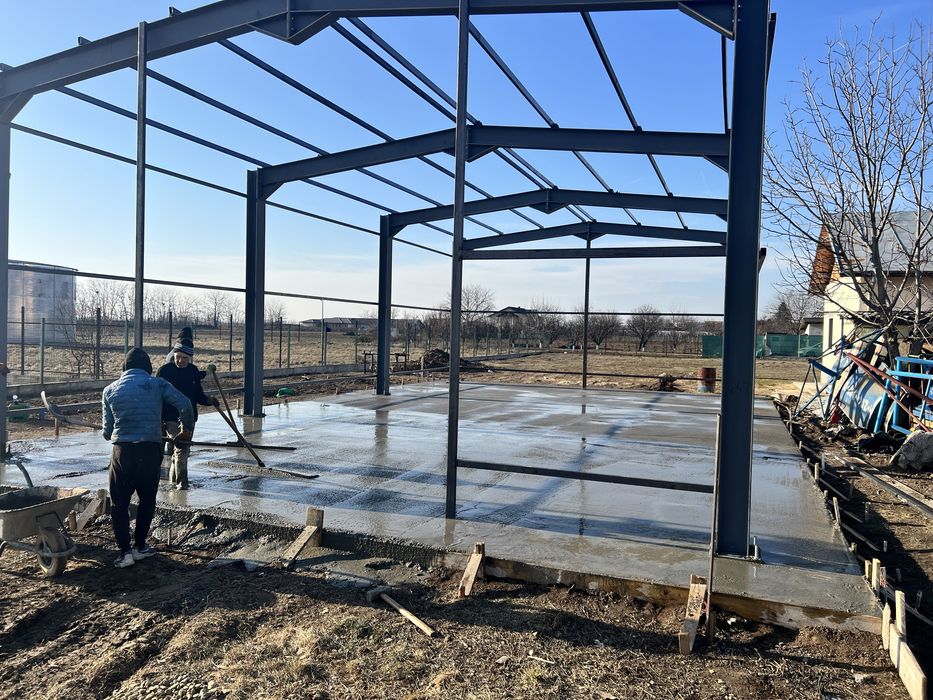 Hala metalica din panouri