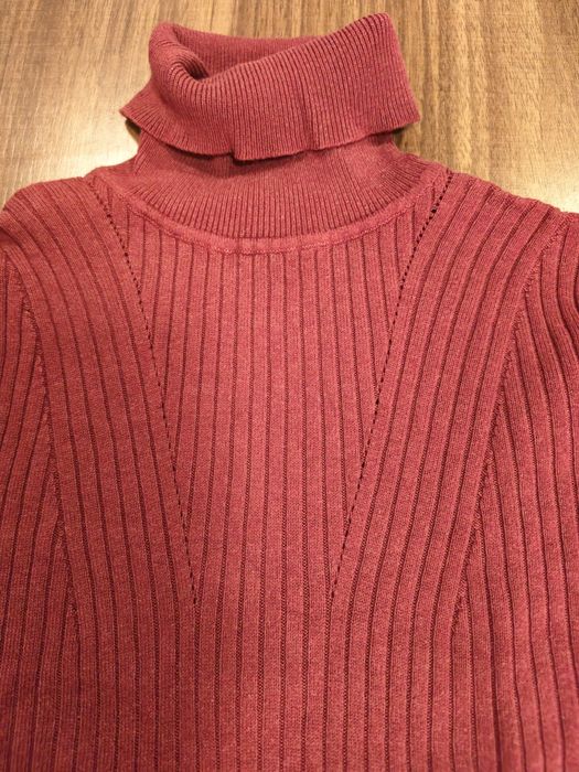 Различни блузи по 6€, подходящи за деца и жени- Zara и pepe jeans, размер 11-12,см 152; размер XS.