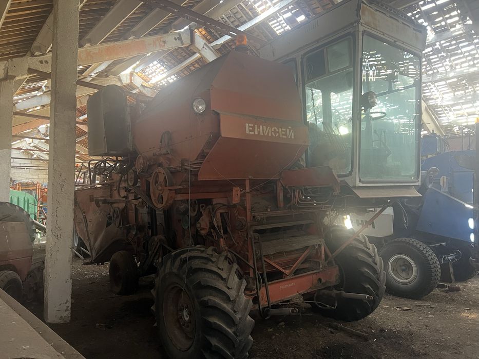 Продам комбайн Енисей 1200