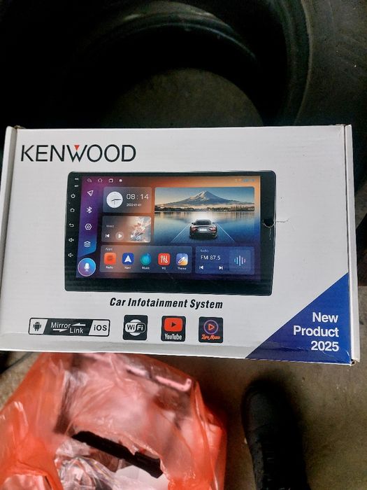 Продам плоншет на автомобиль.