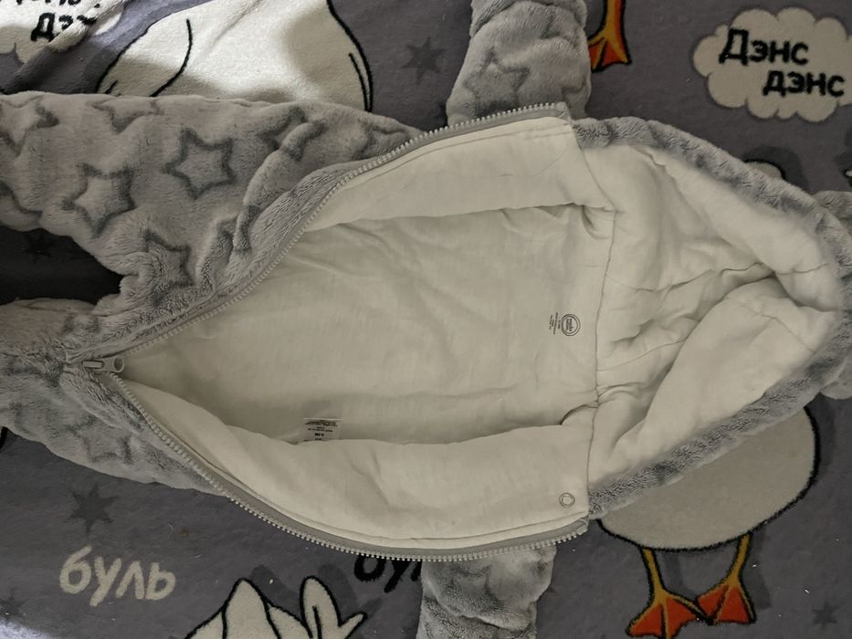 Продаю детский комбинезон.