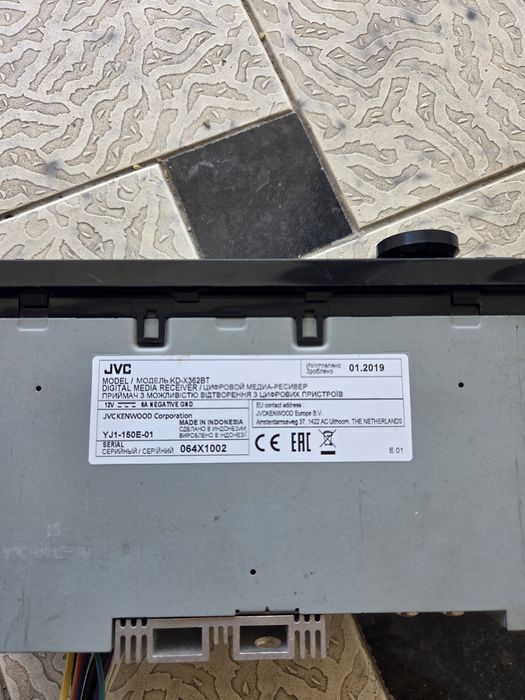 Магнитофон  JVC KD-X362BT.