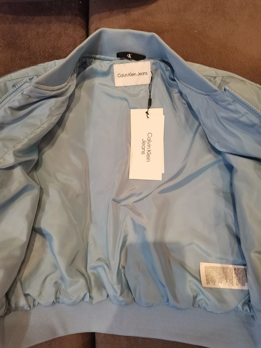 Женско яке бомбър Calvin Klein jeans