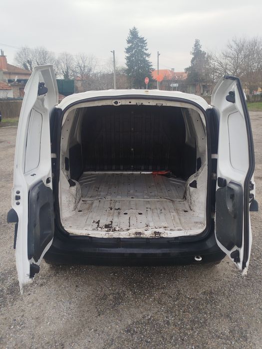 Dacia Logan (товарна)