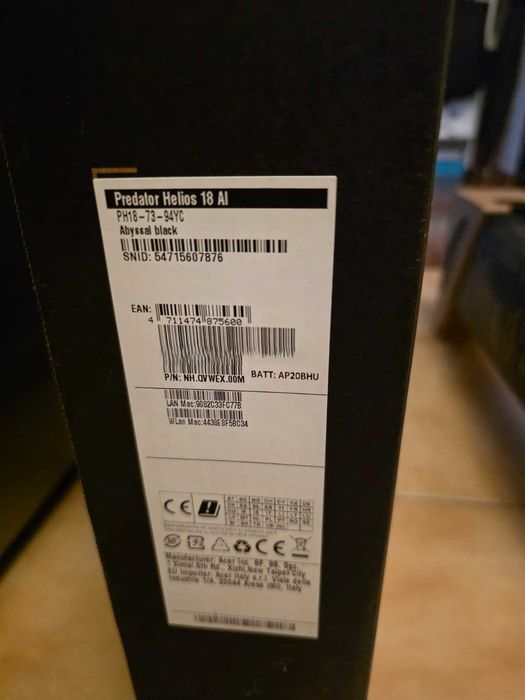 Laptop ACER Predator Helios 18 AI, nou, ca sigilat - Intel Ultra 9, 64 GB RAM DDR5, 2 TB SSD Gen5, RTX 5090 24GB, Garantie eMAG
