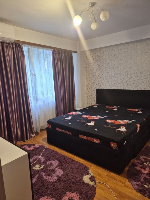 Închiriez apartament