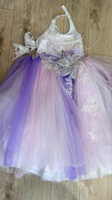 Детское нарядное платье на девочку