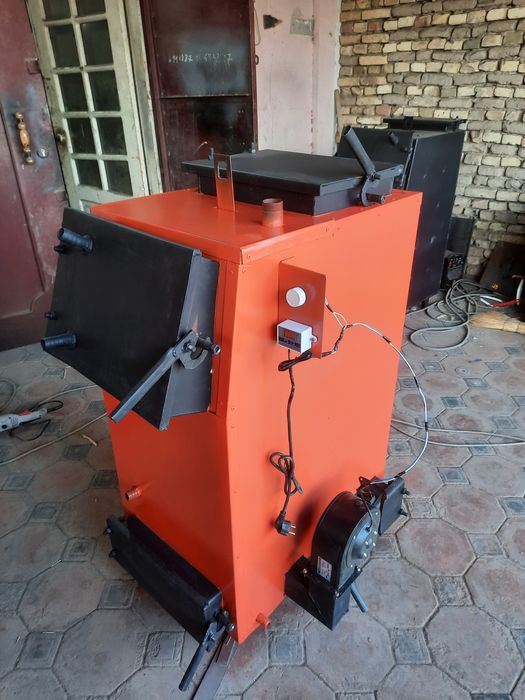 Jinsiy pozitsiya: ayol qolida