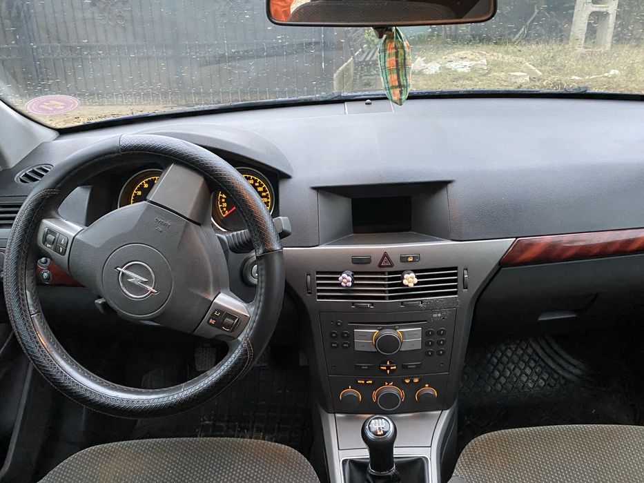 Opel astra H 1.6