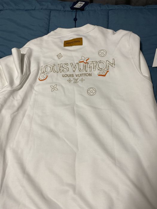 Нова,блуза,мъжка с бродирано лого