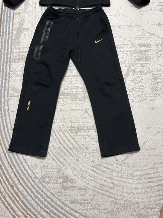 В наличии найк нокта