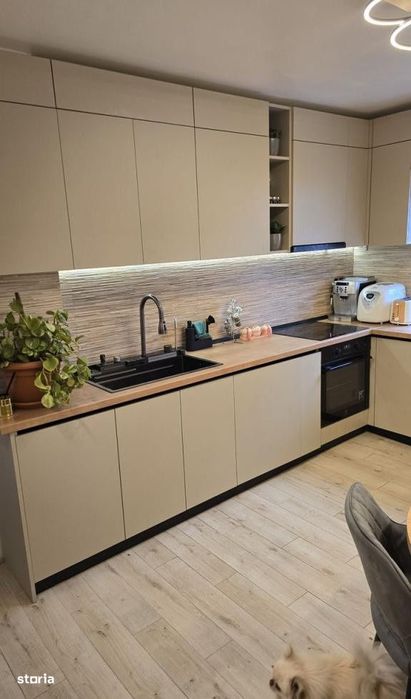 Apartament 3 camere decomandate, 67mp, etaj intermediar, zona Piata Zo — fotografia 3