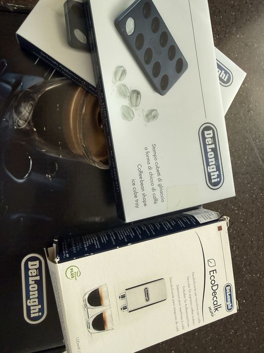 Кофемашина Delonghi