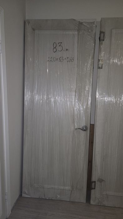 Продам межкомнатные двери.