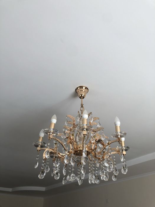 Распродажа б/у люстр, ковров