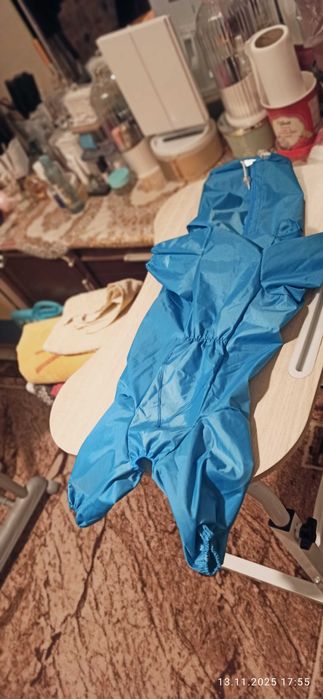 Продавам дъждобран за момиче