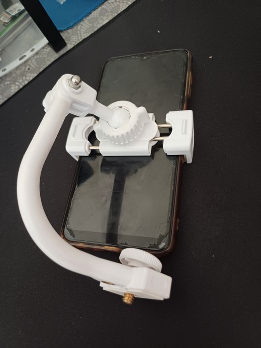 Держатель телефона для штатива.