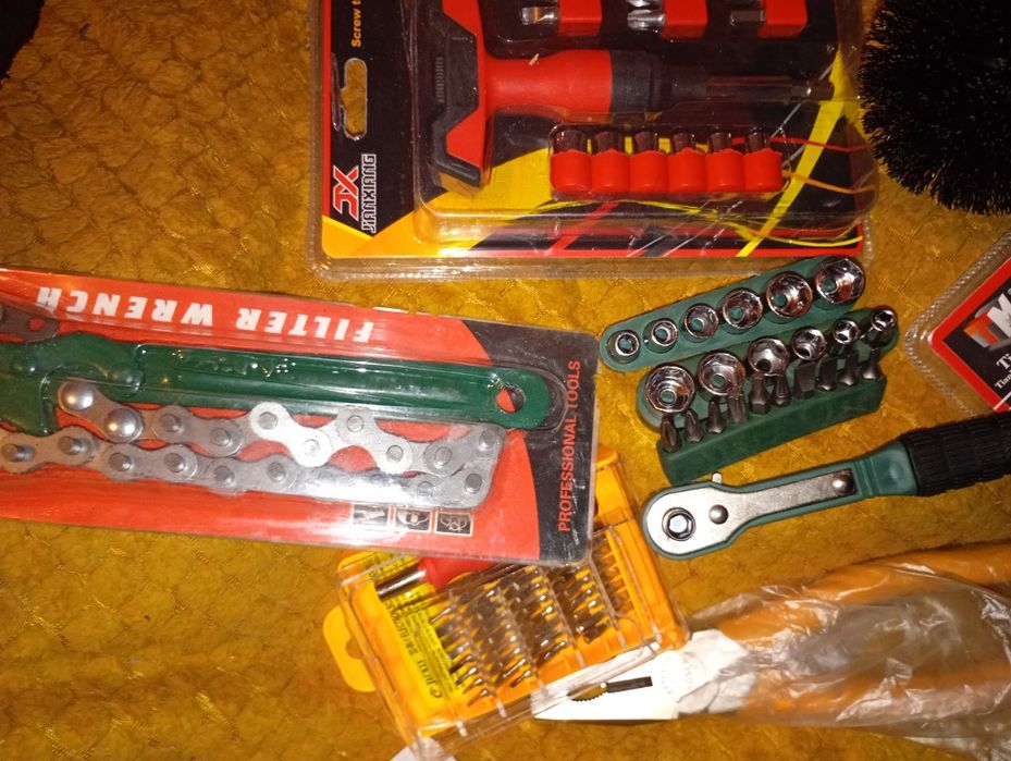 lucruri noi doar la 15-35lei .. livrare la domiciliu satu mare  peste