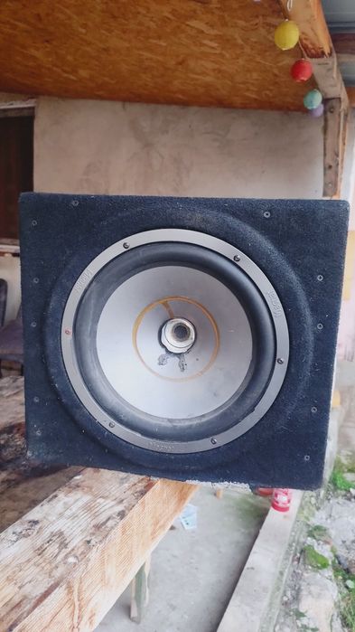 Vând subwoofer auto Sau dacă aveți ceva la schimb cu altceva