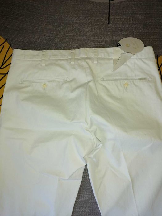 Нов бял мъжки панталон, размер M/L, прав