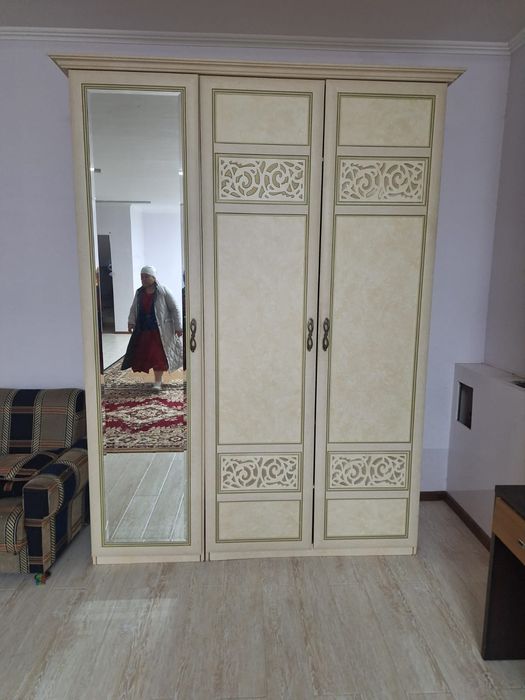 Продам спальный гарнитур