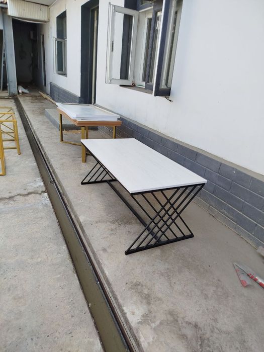 Журнальный столик из лофта