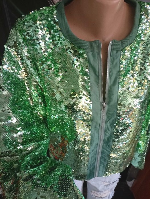 Geaca full paiete verzi