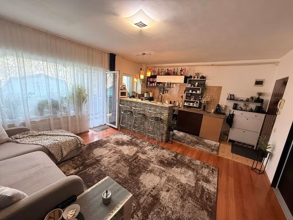 Vand apartament 2 camere