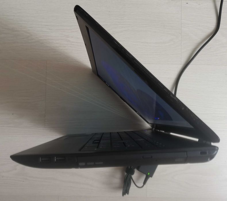 Acer Aspire 5336 15.6" Лапроп, Intel Core T3500 х 2.1GHz 4GB RAM 320GB