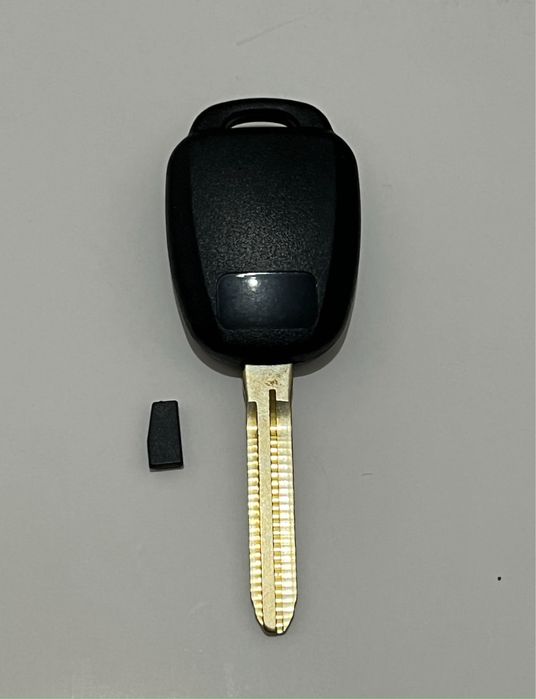 Продам новую заготовку ключ зажигания + чип на Тоyota!!