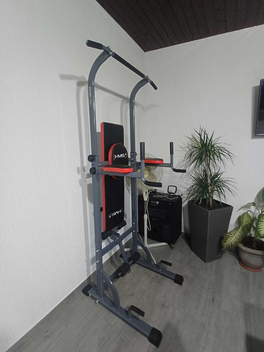 Aparat fitnes multifunctional (tractiuni si banca abdomene)