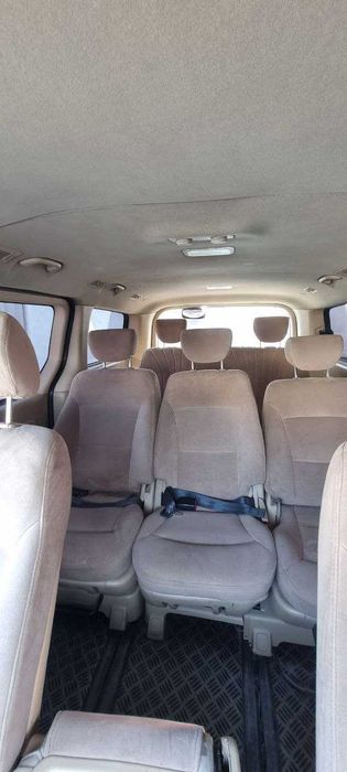 Микроавтобус Hyundai Grand Straia