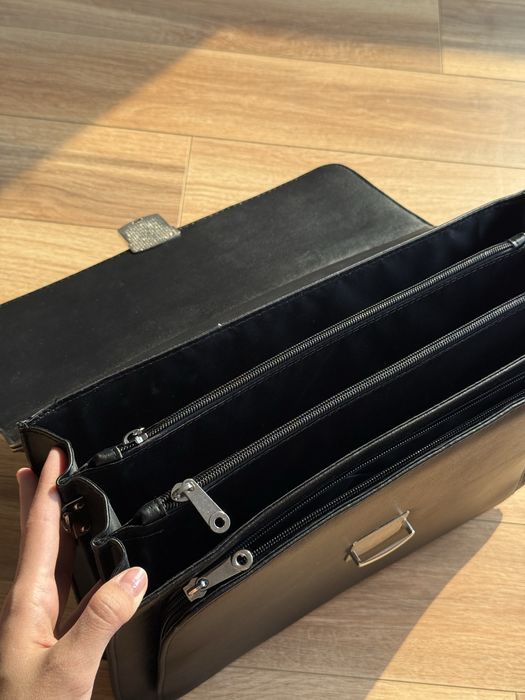 Портфель кожаный