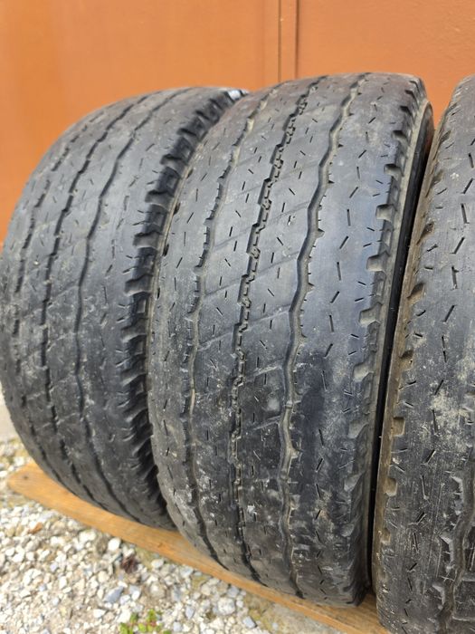 4 бр. гуми за бус 215/70/15C Bridgestone 5 mm DOT 1514