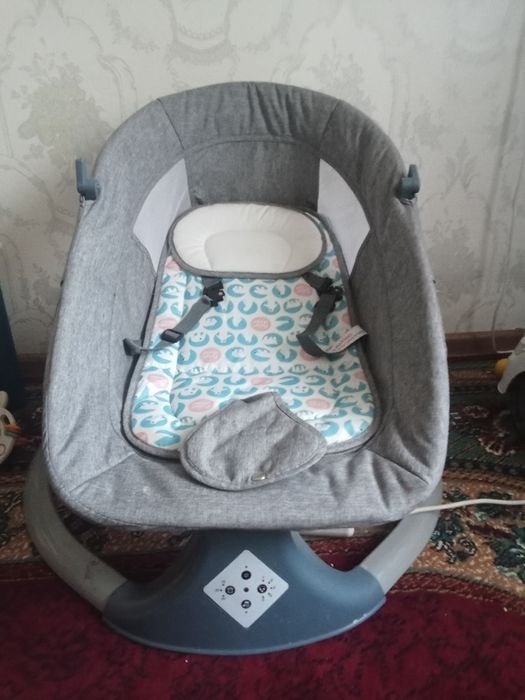 Продам качалку для малыша