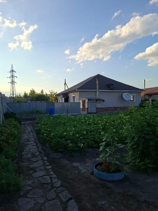 Продам большой добротный дом