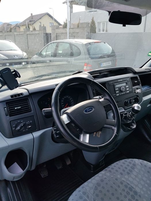 Vând Ford transit