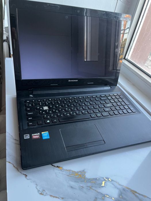 Lenovo G50-80 (i5 / 1TB / AMD)