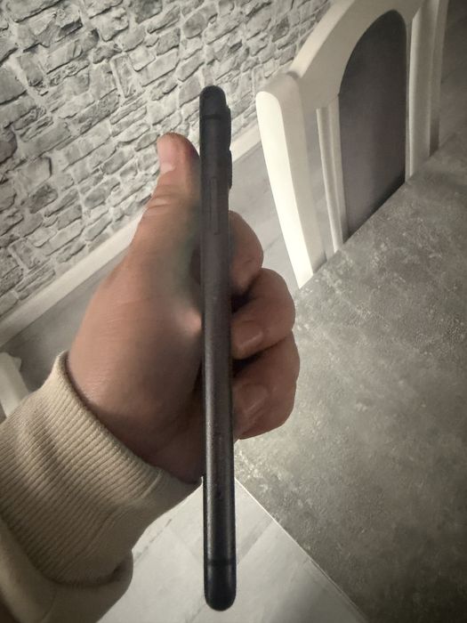 Vand Iphone 11  128GB