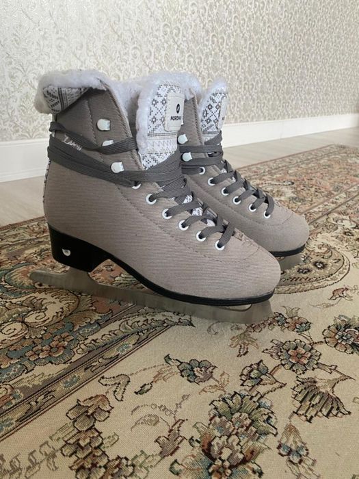 коньки  «Lily» для начинающих