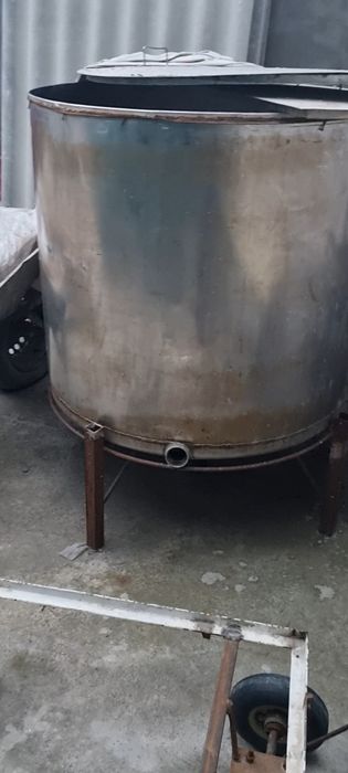 Nerjavik yomkus idish