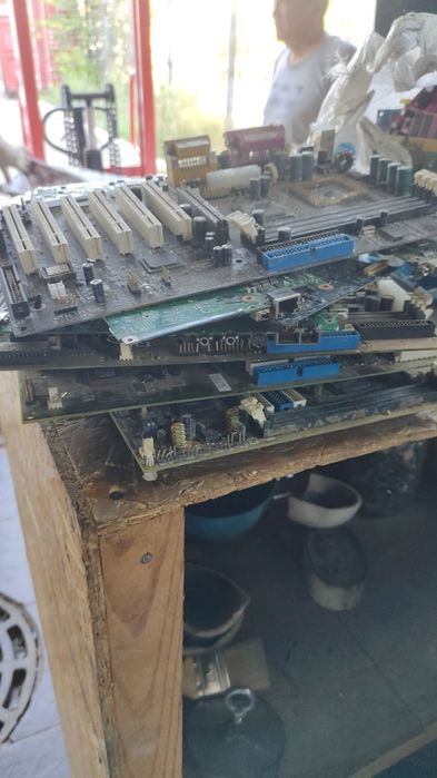 Приём Электронных Плат