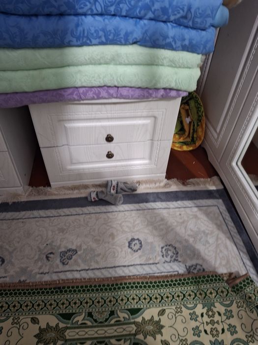 Тумбочки продается